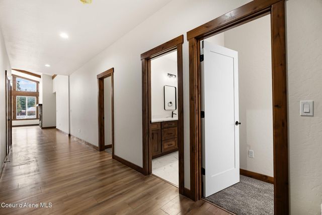 127 Backtrack RD, Sandpoint, ID 83864