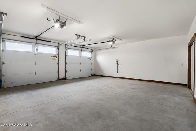 127 Backtrack RD, Sandpoint, ID 83864