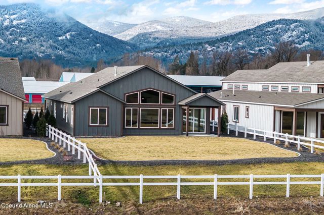 127 Backtrack RD, Sandpoint, ID 83864