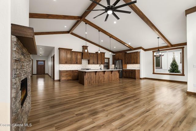 127 Backtrack RD, Sandpoint, ID 83864