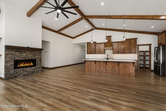 127 Backtrack RD, Sandpoint, ID 83864