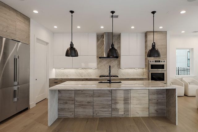 17819 S Blue Heron Circle, Montgomery, TX 77316