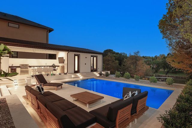 17819 S Blue Heron Circle, Montgomery, TX 77316