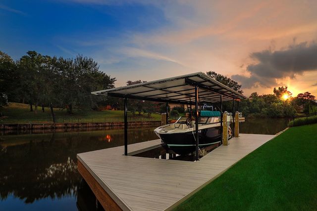 17819 S Blue Heron Circle, Montgomery, TX 77316