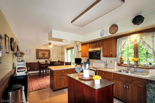 149 N Locust Lake Rd, Hope Twp., NJ 07825