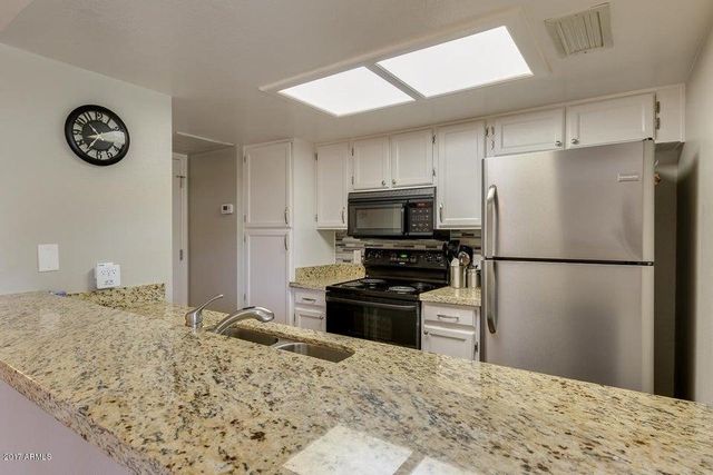 9315 W Morrow Drive, Peoria, AZ 85382