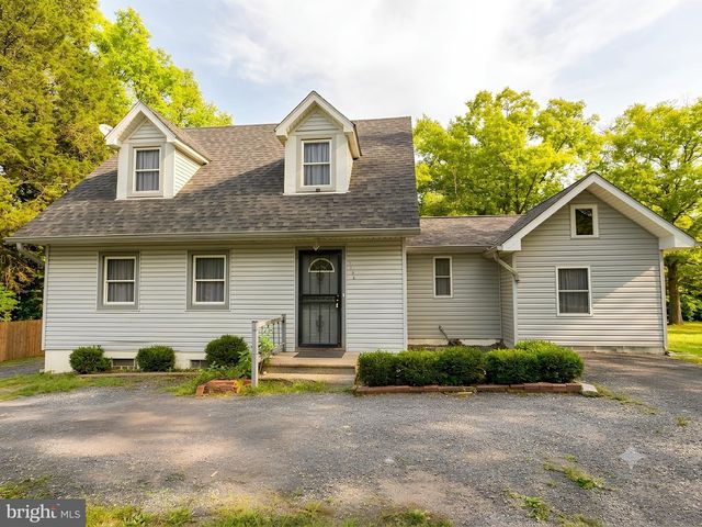 5724 MIDDLETON LN, Temple Hills, MD 20748