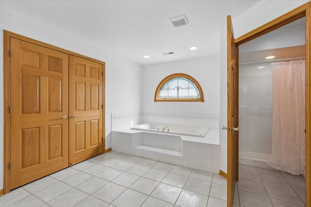 13230 Hidden Valley Drive, Homer Glen, IL 60491