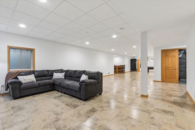 13230 Hidden Valley Drive, Homer Glen, IL 60491