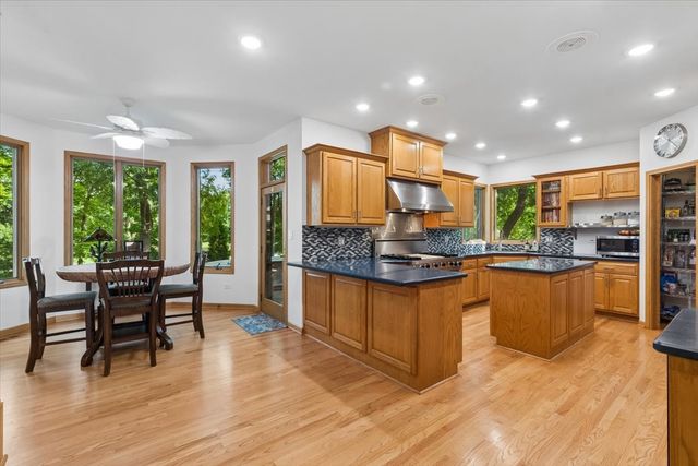 13230 Hidden Valley Drive, Homer Glen, IL 60491