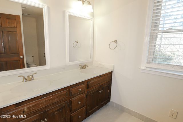 809 Houndslake Drive, Aiken, SC 29803