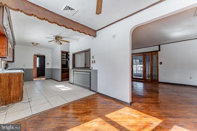 390 MARY ST, Downingtown, PA 19335