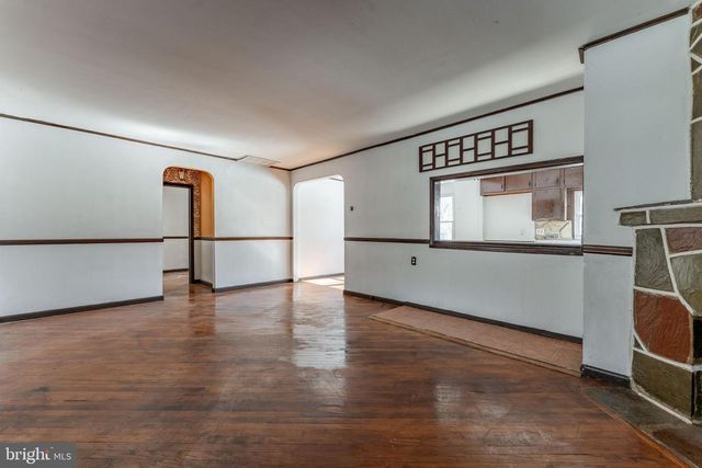 390 MARY ST, Downingtown, PA 19335