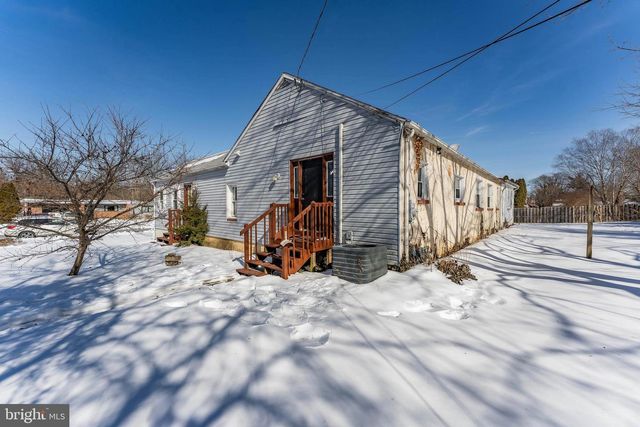 390 MARY ST, Downingtown, PA 19335