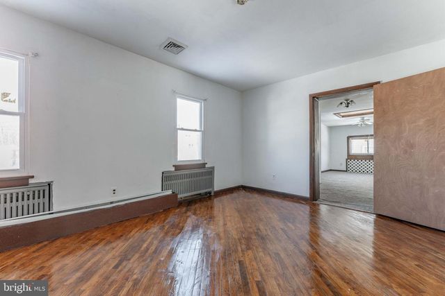 390 MARY ST, Downingtown, PA 19335