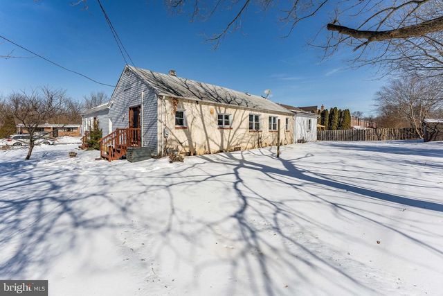 390 MARY ST, Downingtown, PA 19335