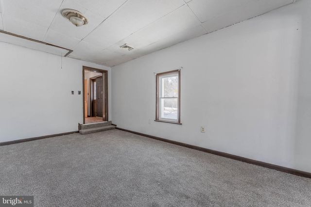 390 MARY ST, Downingtown, PA 19335