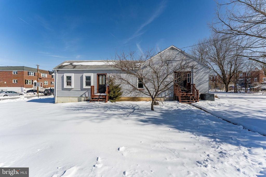 390 MARY ST, Downingtown, PA 19335