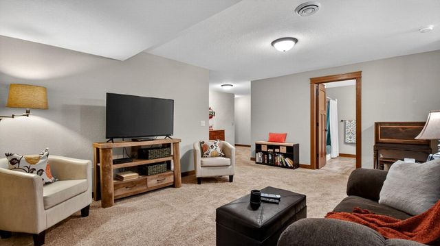 5643 Green Park Drive, Eau Claire, WI 54703