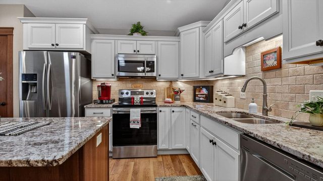 5643 Green Park Drive, Eau Claire, WI 54703