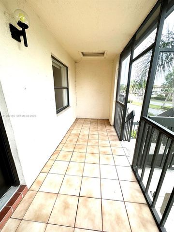 7137 Golf Colony Ct 202, Lake Worth, FL 33467