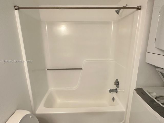 7137 Golf Colony Ct 202, Lake Worth, FL 33467