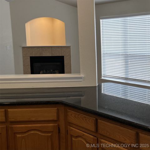 11899 S 269th East Avenue, Coweta, OK 74429