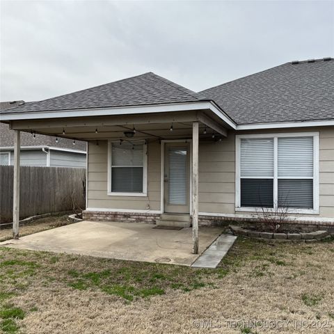 11899 S 269th East Avenue, Coweta, OK 74429