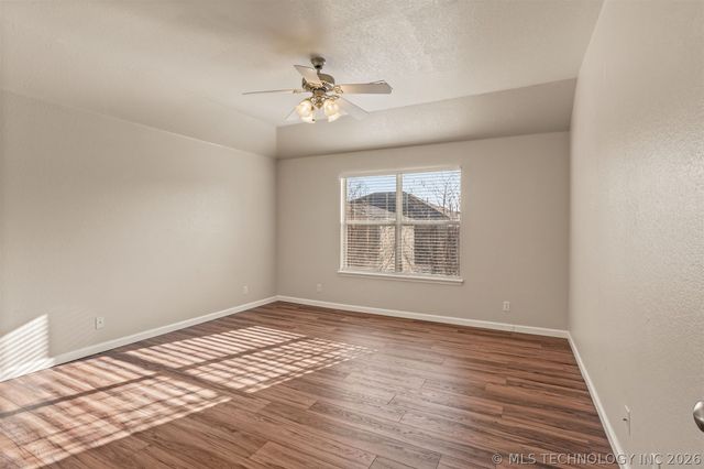 11899 S 269th East Avenue, Coweta, OK 74429