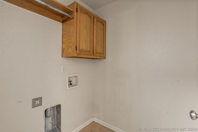 11899 S 269th East Avenue, Coweta, OK 74429