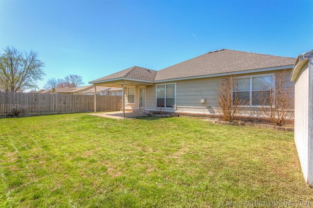 11899 S 269th East Avenue, Coweta, OK 74429