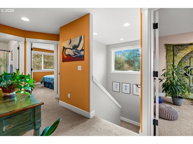 29800 RIVERVIEW Dr, Rainier, OR 97048