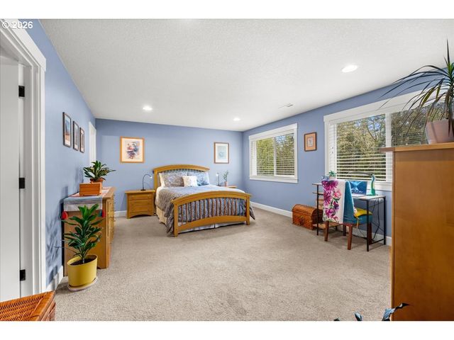 29800 RIVERVIEW Dr, Rainier, OR 97048