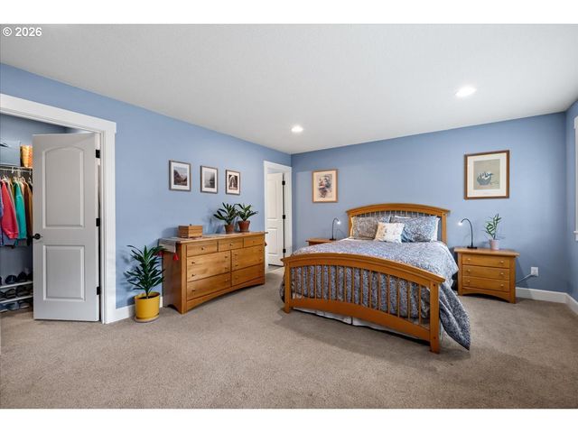 29800 RIVERVIEW Dr, Rainier, OR 97048