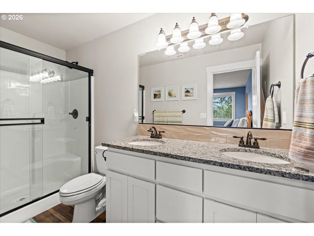 29800 RIVERVIEW Dr, Rainier, OR 97048