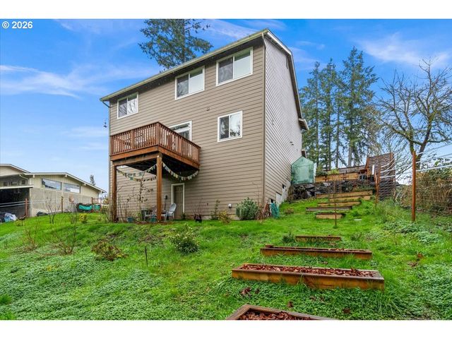 29800 RIVERVIEW Dr, Rainier, OR 97048