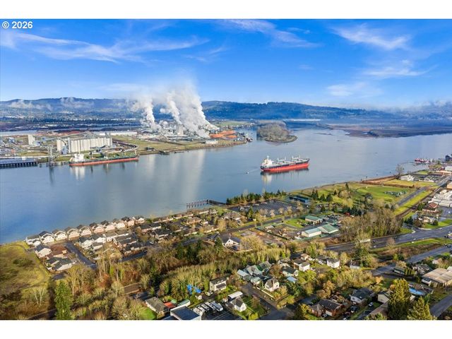 29800 RIVERVIEW Dr, Rainier, OR 97048