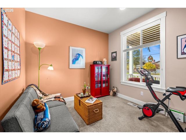 29800 RIVERVIEW Dr, Rainier, OR 97048