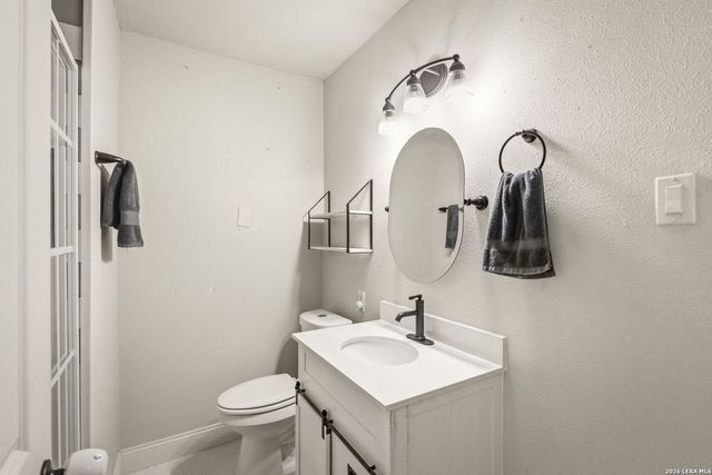 507 TWIN ELM DR, Canyon Lake, TX 78133