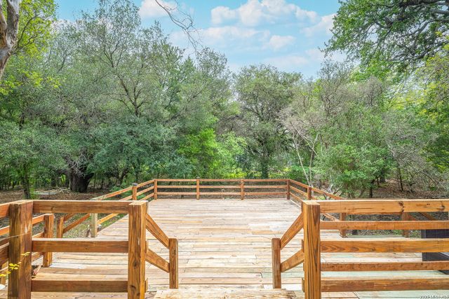 507 TWIN ELM DR, Canyon Lake, TX 78133