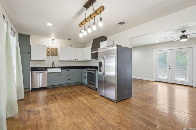507 TWIN ELM DR, Canyon Lake, TX 78133