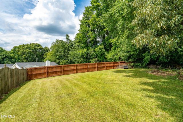 2904 Muskett Drive, Johnson City, TN 37604