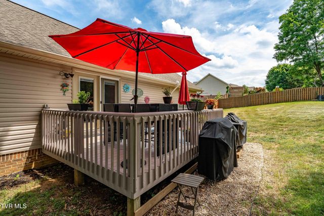 2904 Muskett Drive, Johnson City, TN 37604