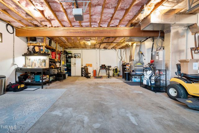 2904 Muskett Drive, Johnson City, TN 37604