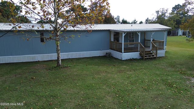 670 Straits Road, Gloucester, NC 28528