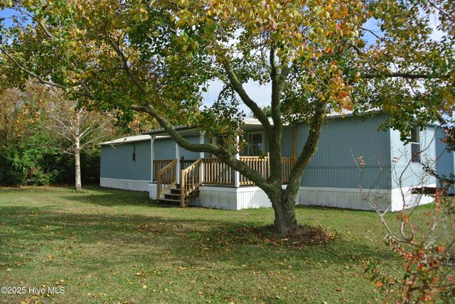 670 Straits Road, Gloucester, NC 28528