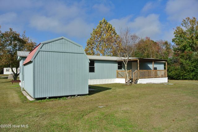 670 Straits Road, Gloucester, NC 28528