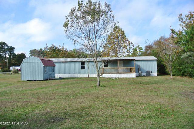 670 Straits Road, Gloucester, NC 28528