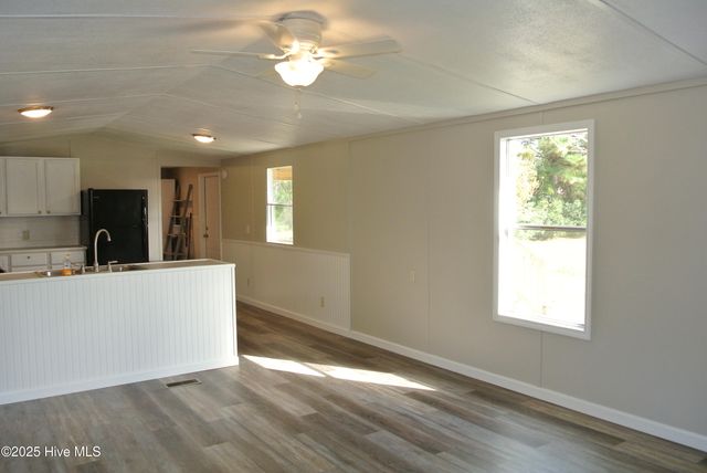 670 Straits Road, Gloucester, NC 28528