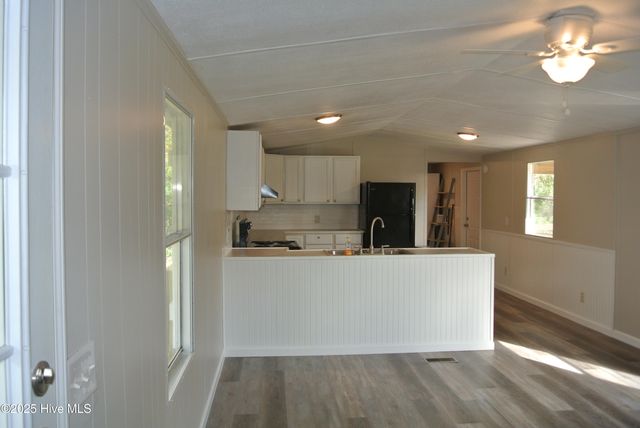 670 Straits Road, Gloucester, NC 28528